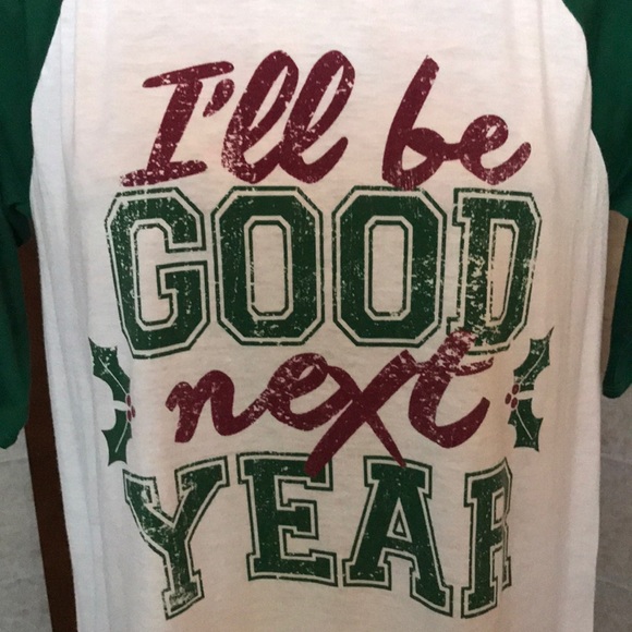 Christmas T-Shirt 🎄 - Picture 2 of 6